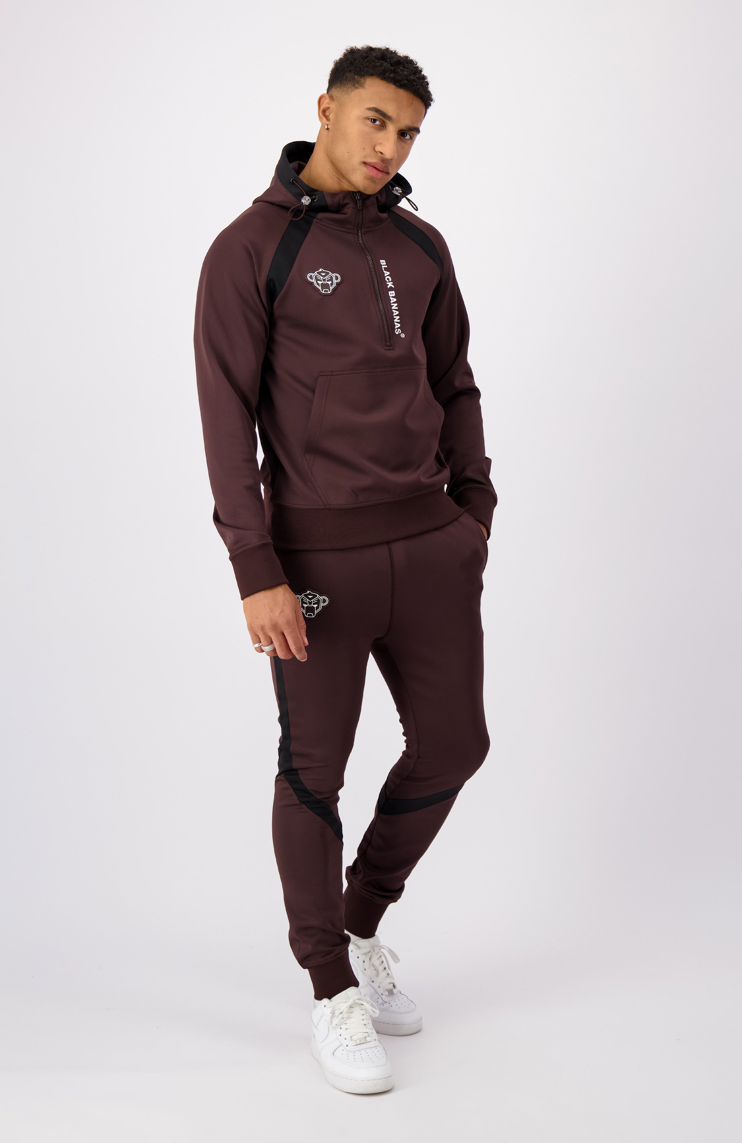 COMPOUND TRACKPANTS | Brown